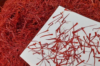 زعفران سوپر نگین اتویی قلم درشت عیار 270 به بالا